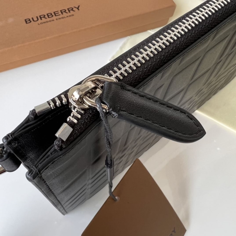 Bv*b*rry wallets